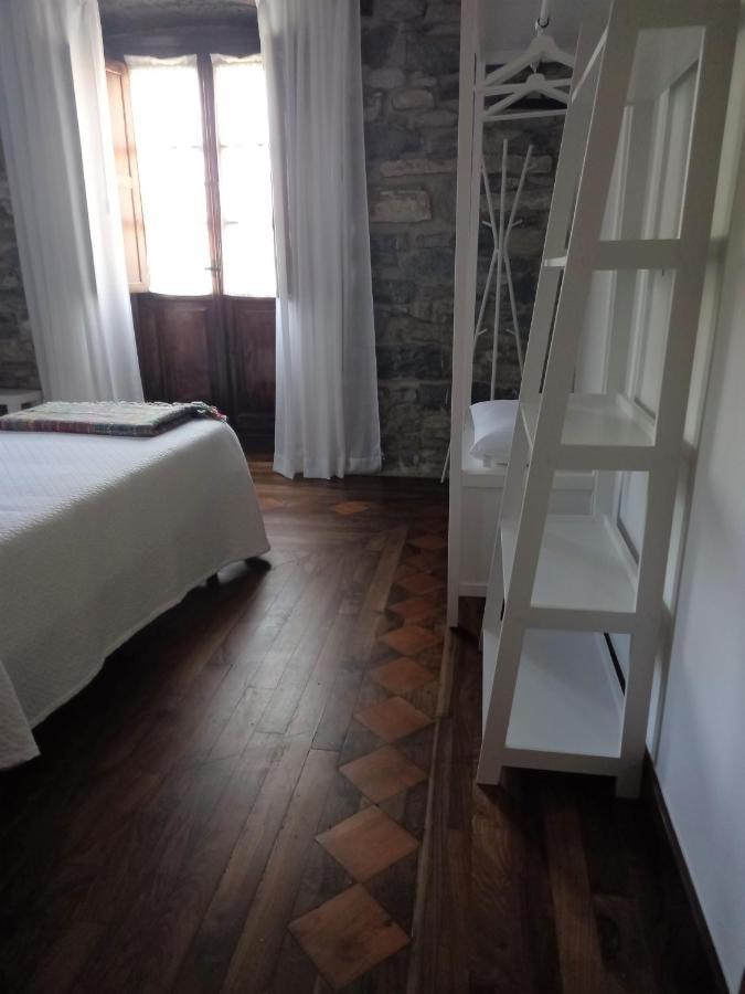 Hotel Dona Lola Исарра Экстерьер фото